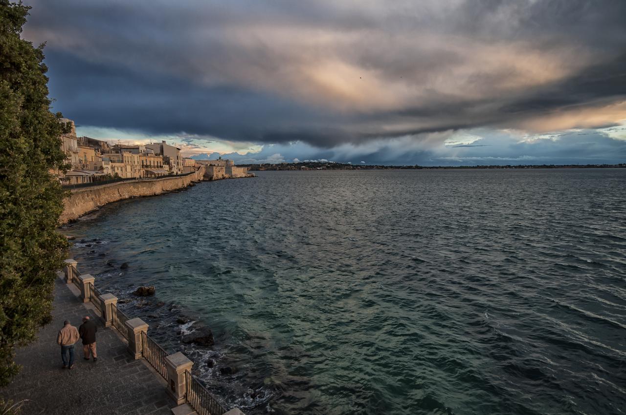 B&B Via Cavour 32 Siraküza Dış mekan fotoğraf