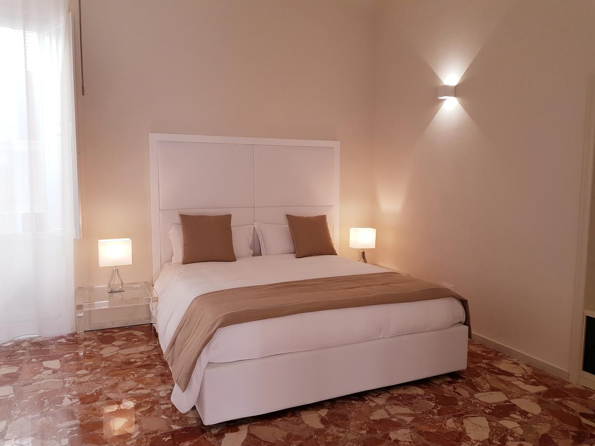 B&B Via Cavour 32 Siraküza Dış mekan fotoğraf